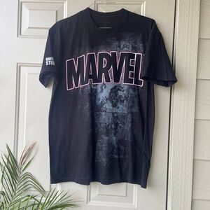 Universal Studios Marvel Logo Spiderman XL Men's Black T-Shirt
